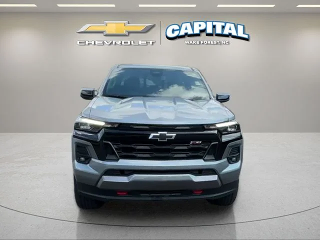 Used 2024 Gray Chevrolet Z71 image 8