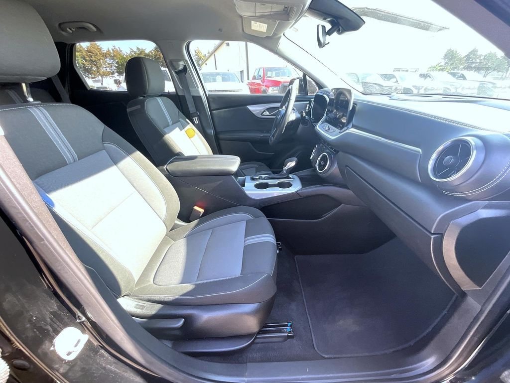 Used 2025 Black Chevrolet LT image 15