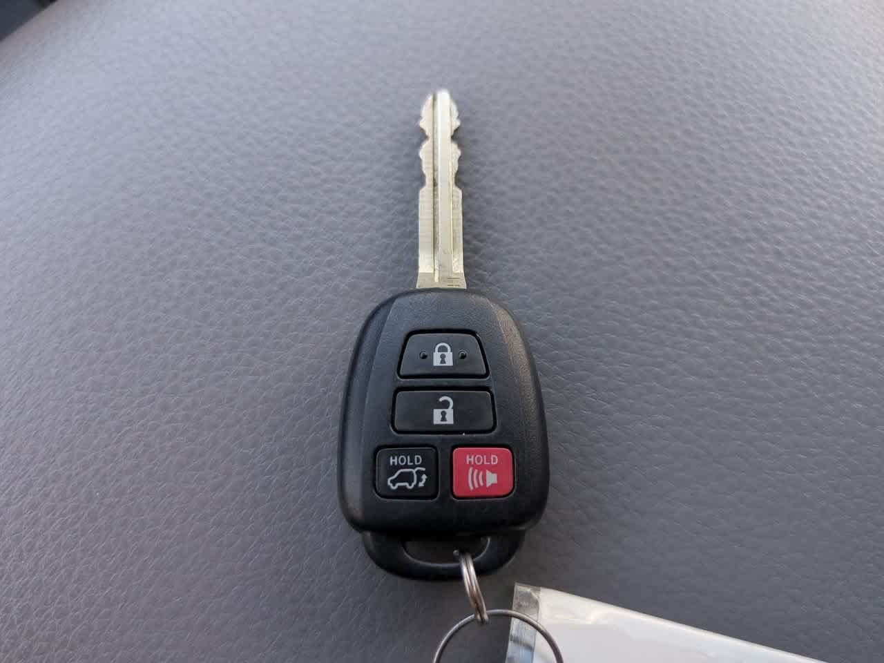 Used 2018 Midnight Black Metallic Toyota Platinum image 29