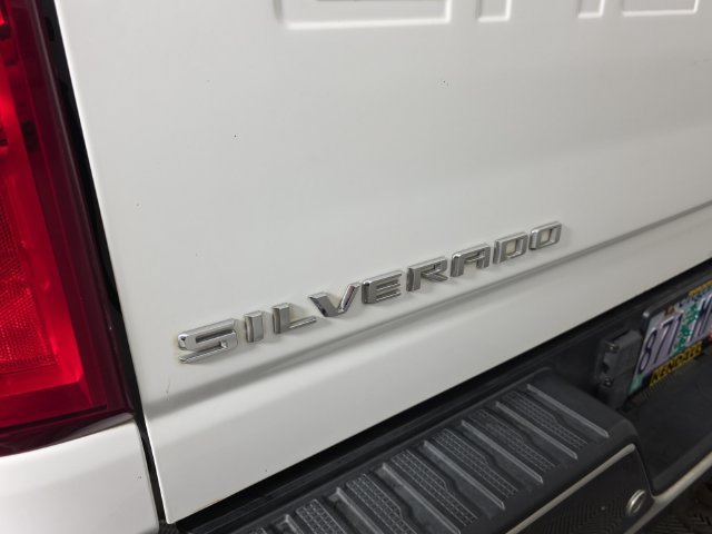 Used 2020 SUMMIT WHITE Chevrolet LTZ image 11