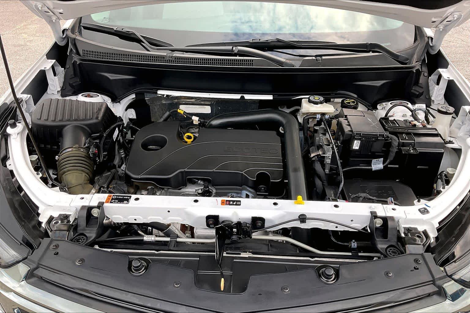 Used 2024 Summit White Chevrolet LS image 28