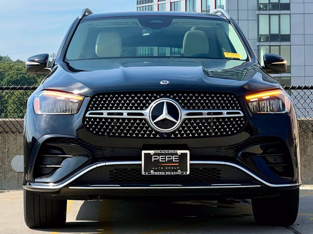 Certified Used 2024 Black Mercedes-Benz GLE 350 image 3