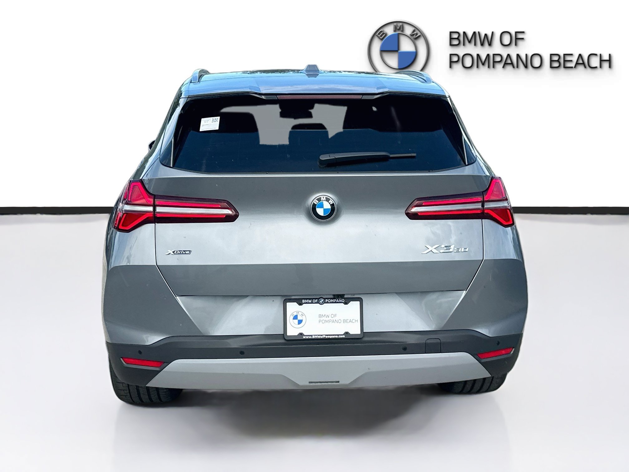 New 2026 Skyscraper Grey Metallic BMW 30 xDrive image 5