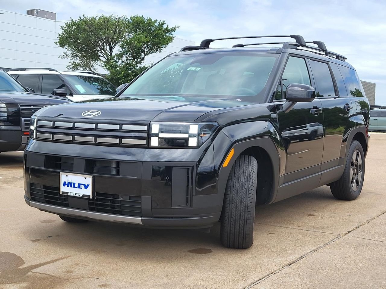 New 2026 Phantom Black Hyundai SEL image 2