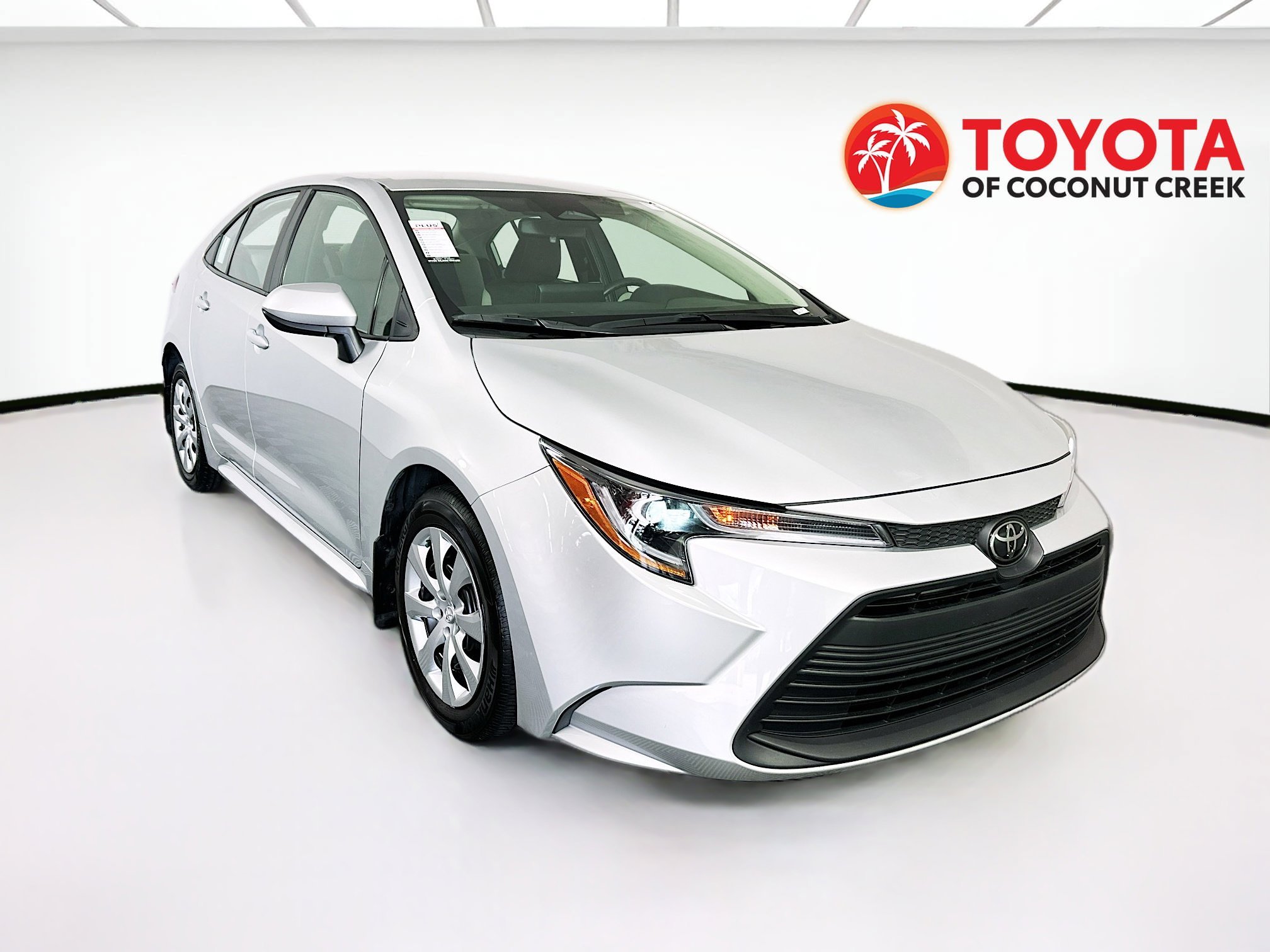 2025 Toyota Corolla thumbnail 3