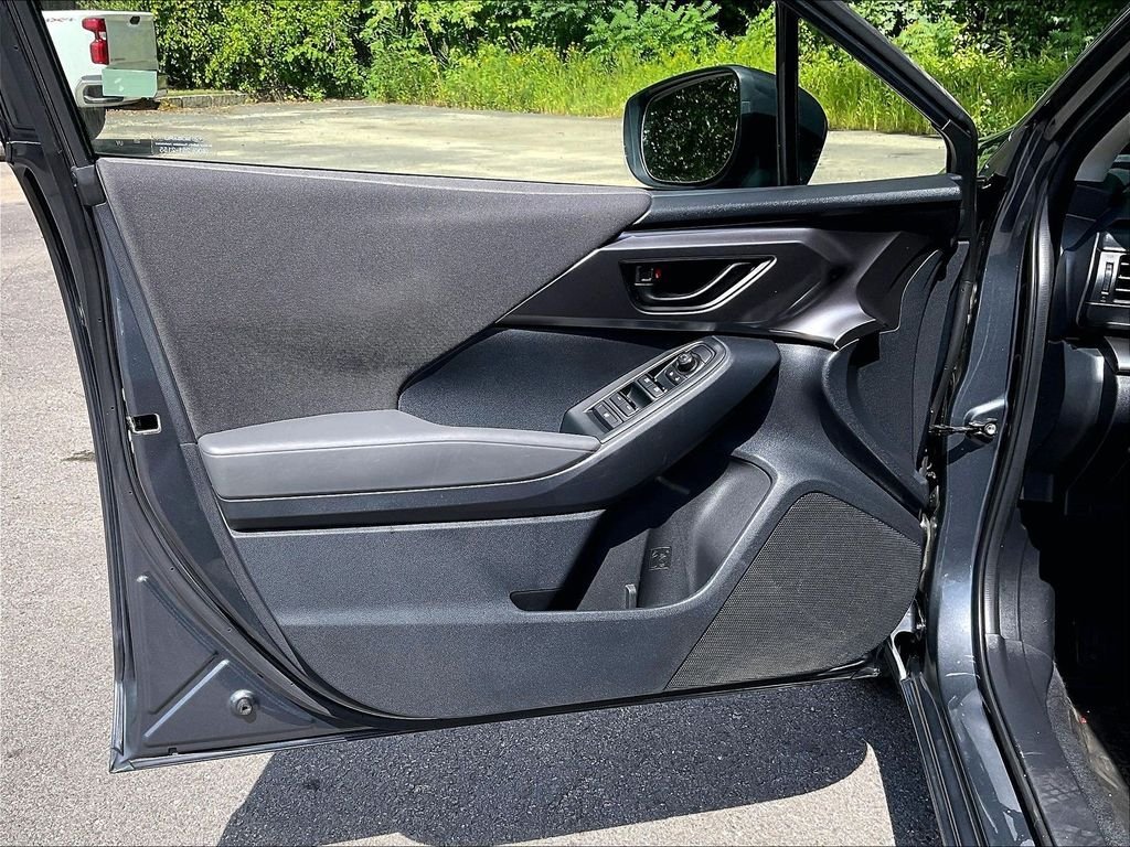 Used 2024 Gray Subaru Base image 9