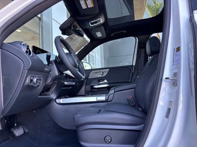 New 2026 Polar White Mercedes-Benz GLB 250 image 44