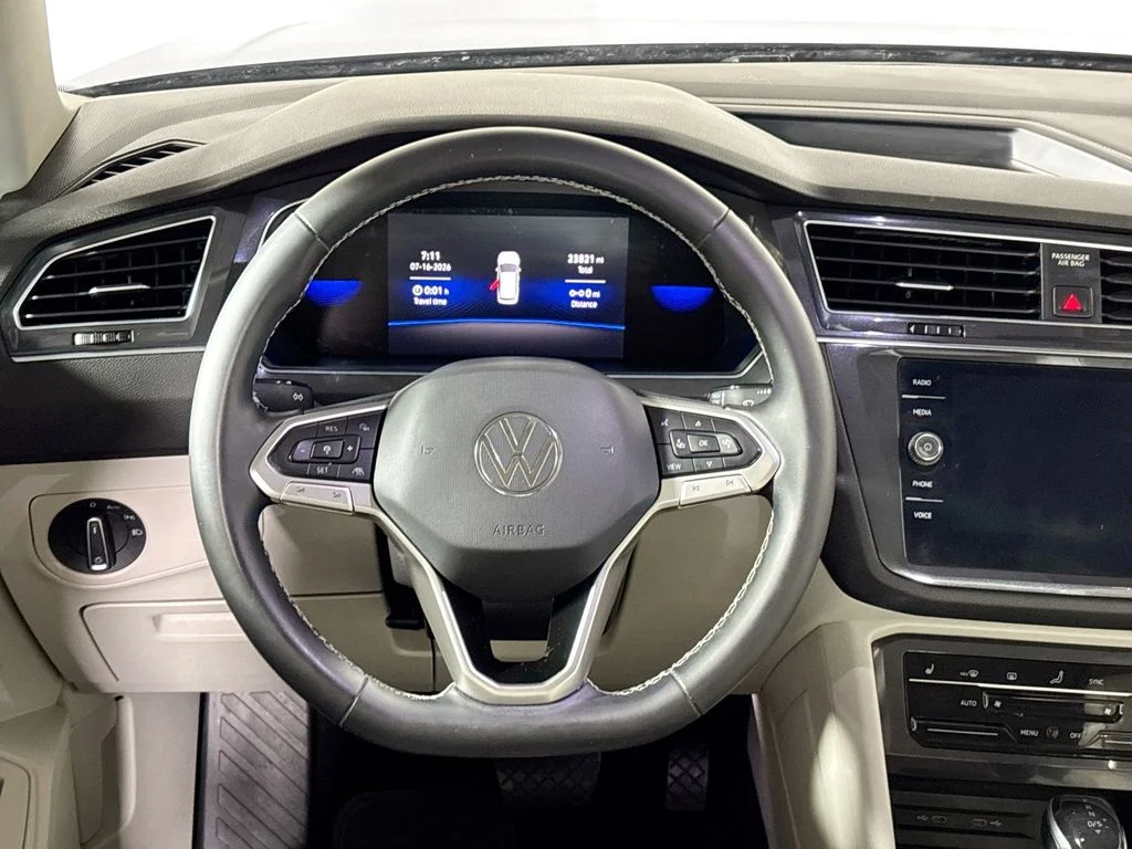Used 2022 Blue Volkswagen 2.0T SE image 13