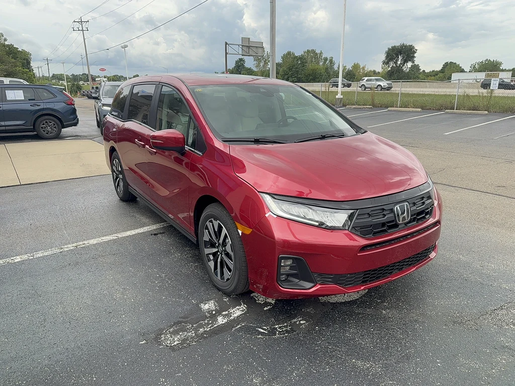 New 2027 Radiant Red Metallic II Honda EX-L image 3