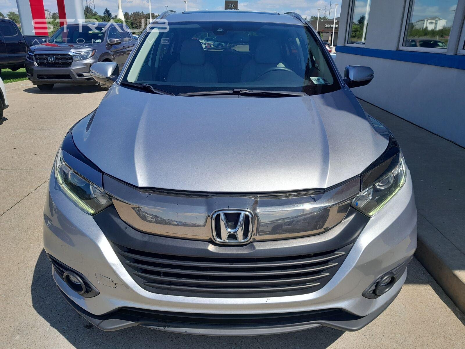 Used 2019 Lunar Silver Metallic Honda EX-L image 4