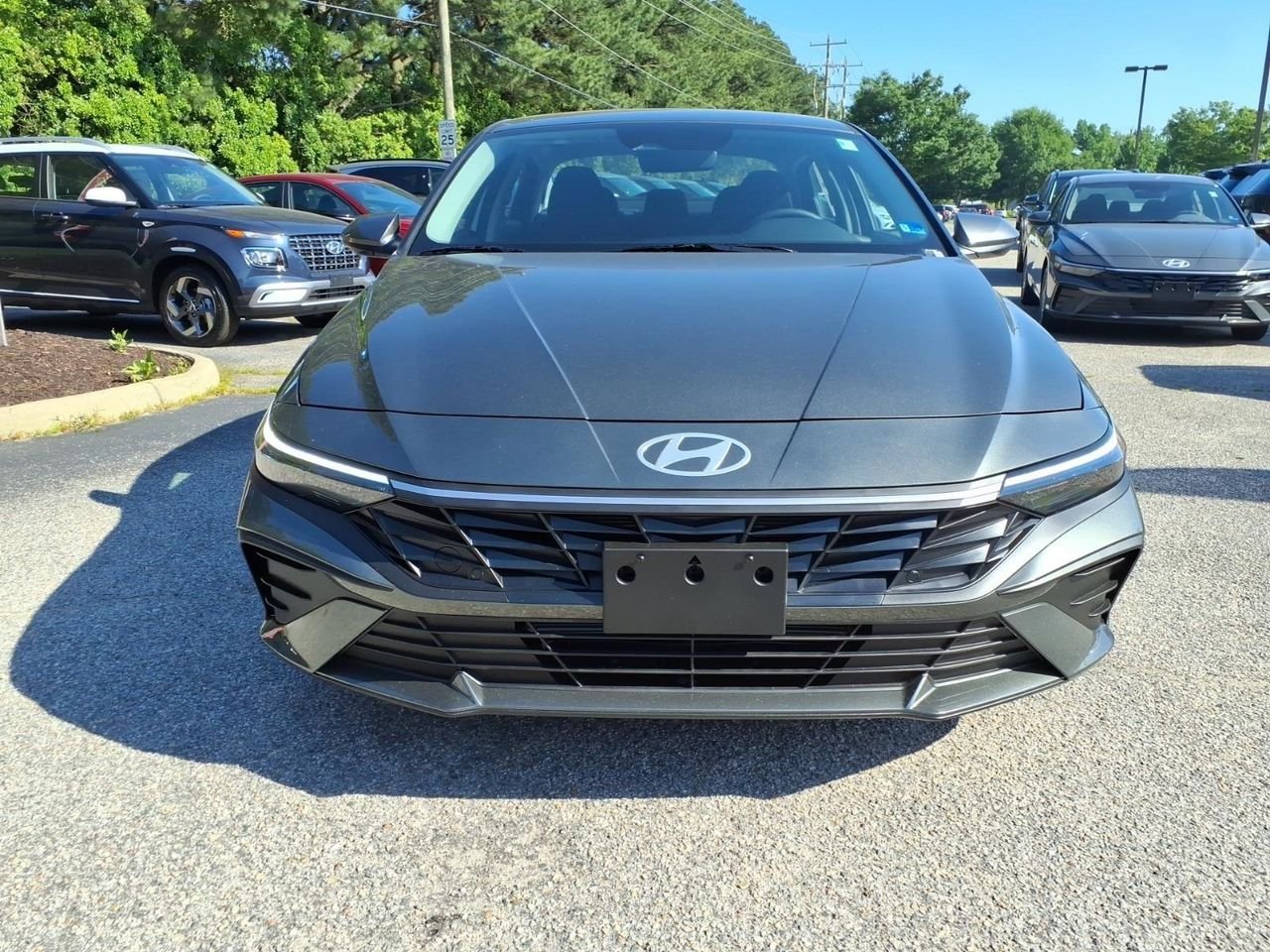 New 2026 Amazon Gray Hyundai SE image 3