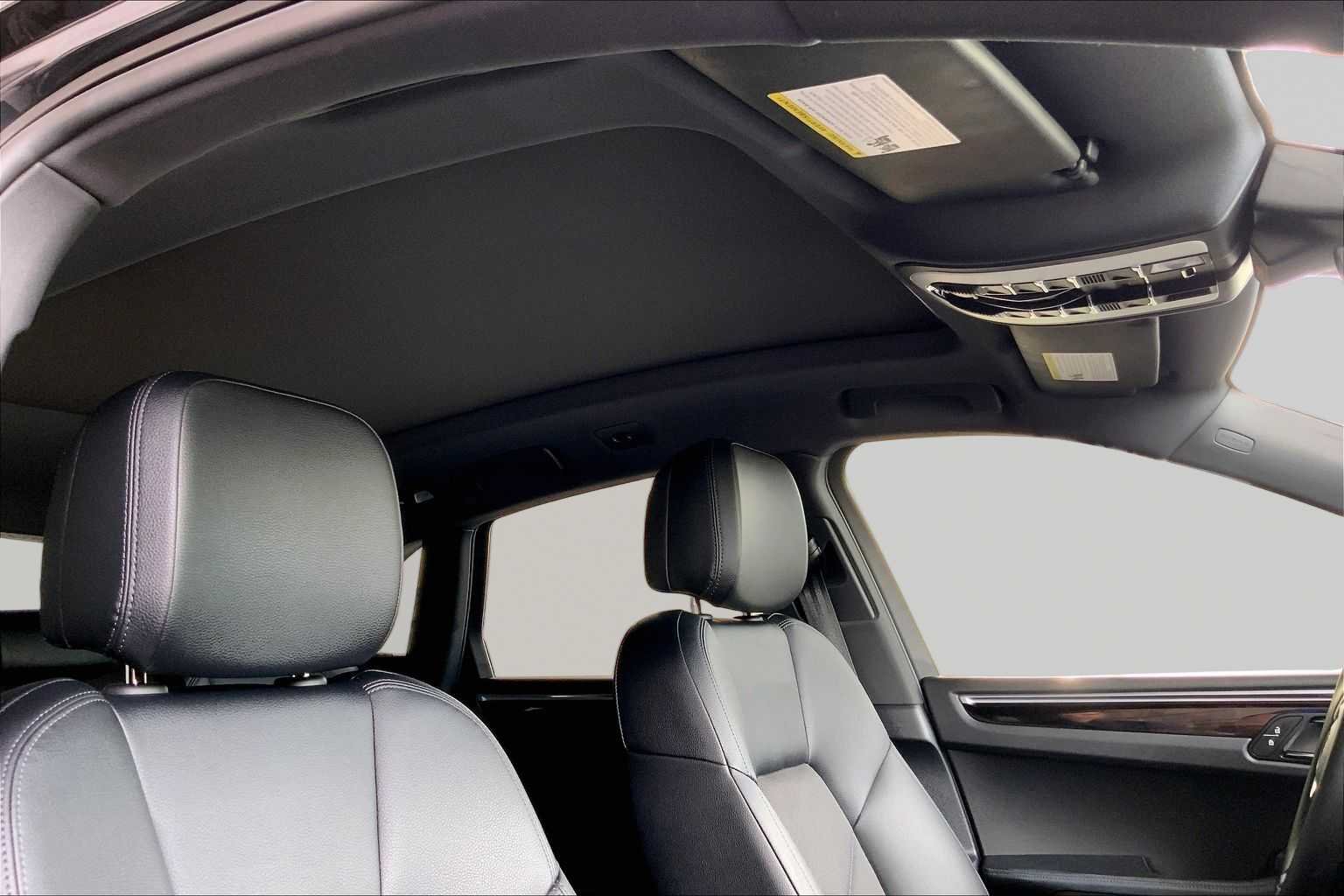 2022 Porsche Macan Base - Photo 14