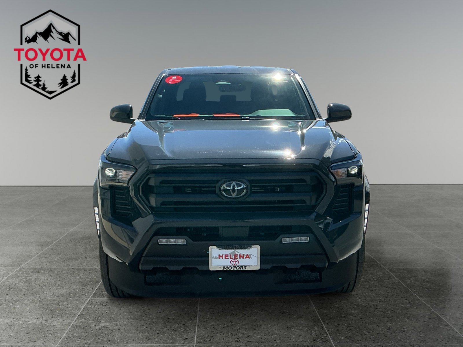 2025 Toyota Tacoma SR5 - Photo 8