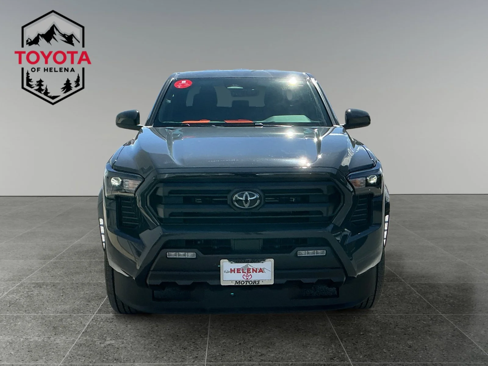 2025 Toyota Tacoma SR5 - Photo 8