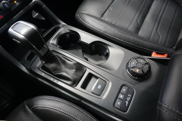 Used 2025 Carbonized Gray Metallic Ford LARIAT image 36