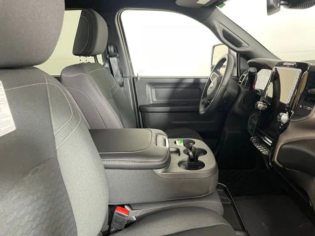 2025 RAM 2500 Tradesman - Photo 13