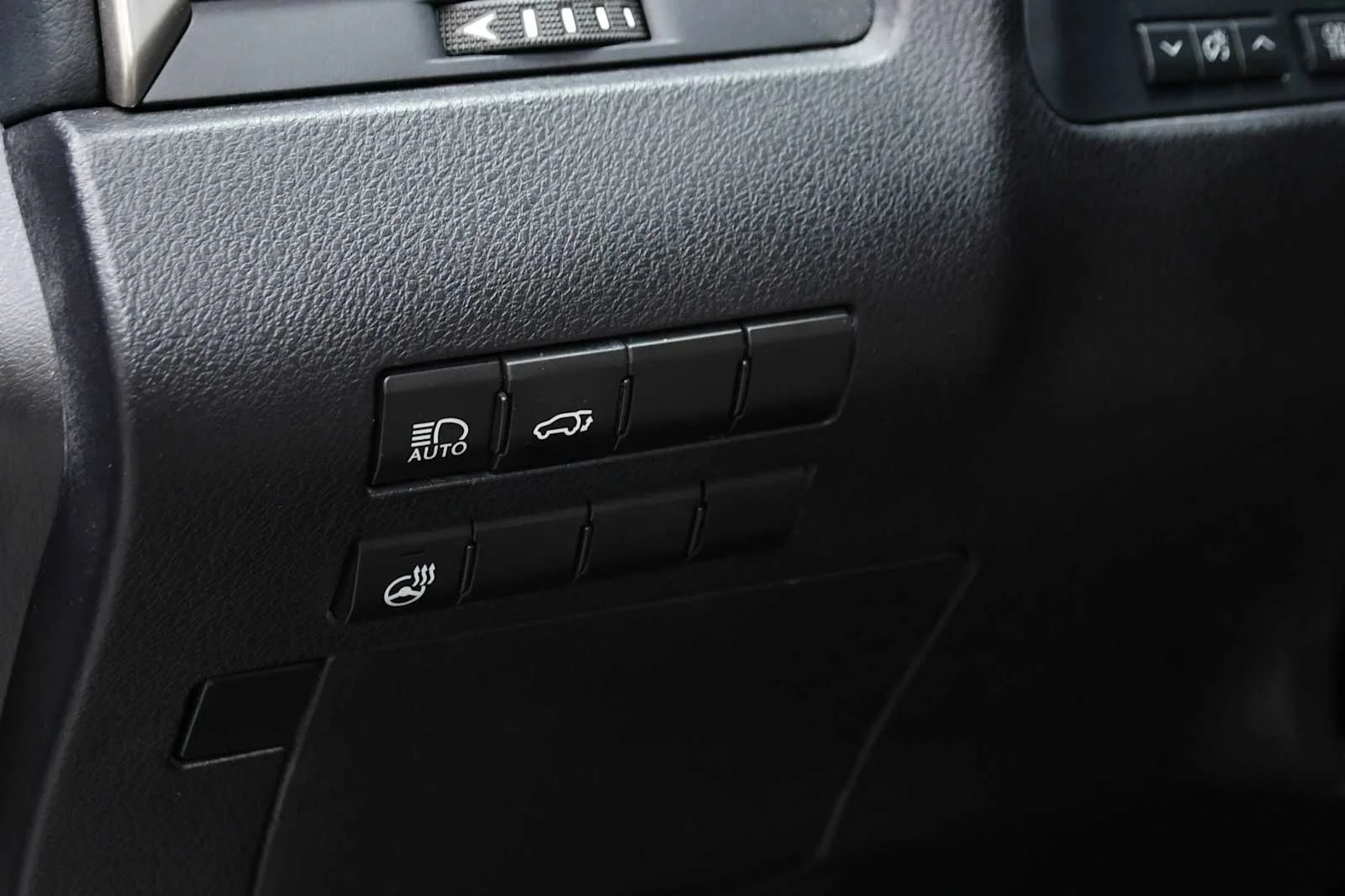 Used 2016 Silver Lining Metallic Lexus  image 16