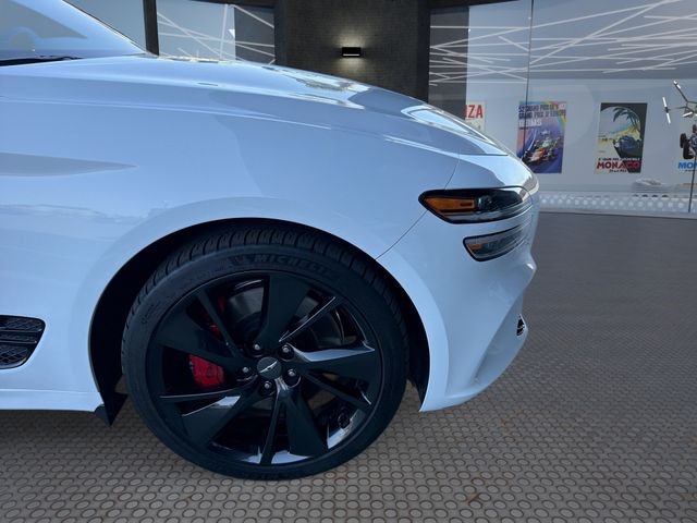 2023 GENESIS G70 Standard - Photo 19
