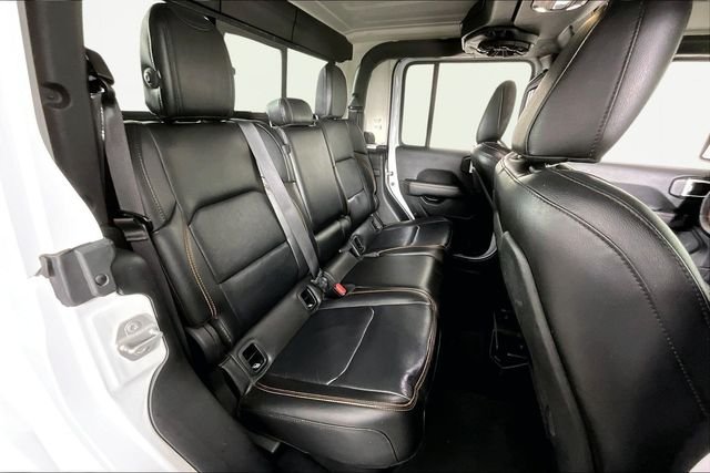 Used 2021 White Jeep Mojave image 24