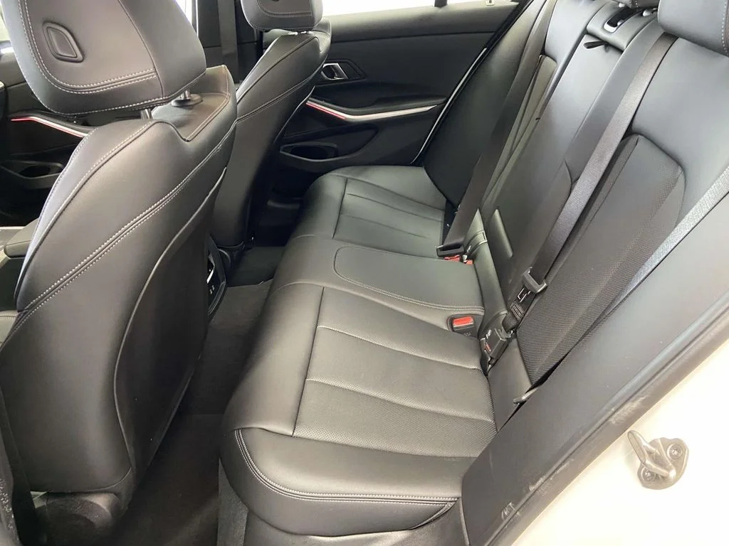 2025 BMW 3 Series 330i - Photo 12