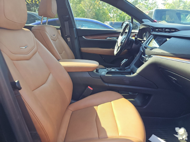Used 2024 Black Cadillac Premium Luxury image 14