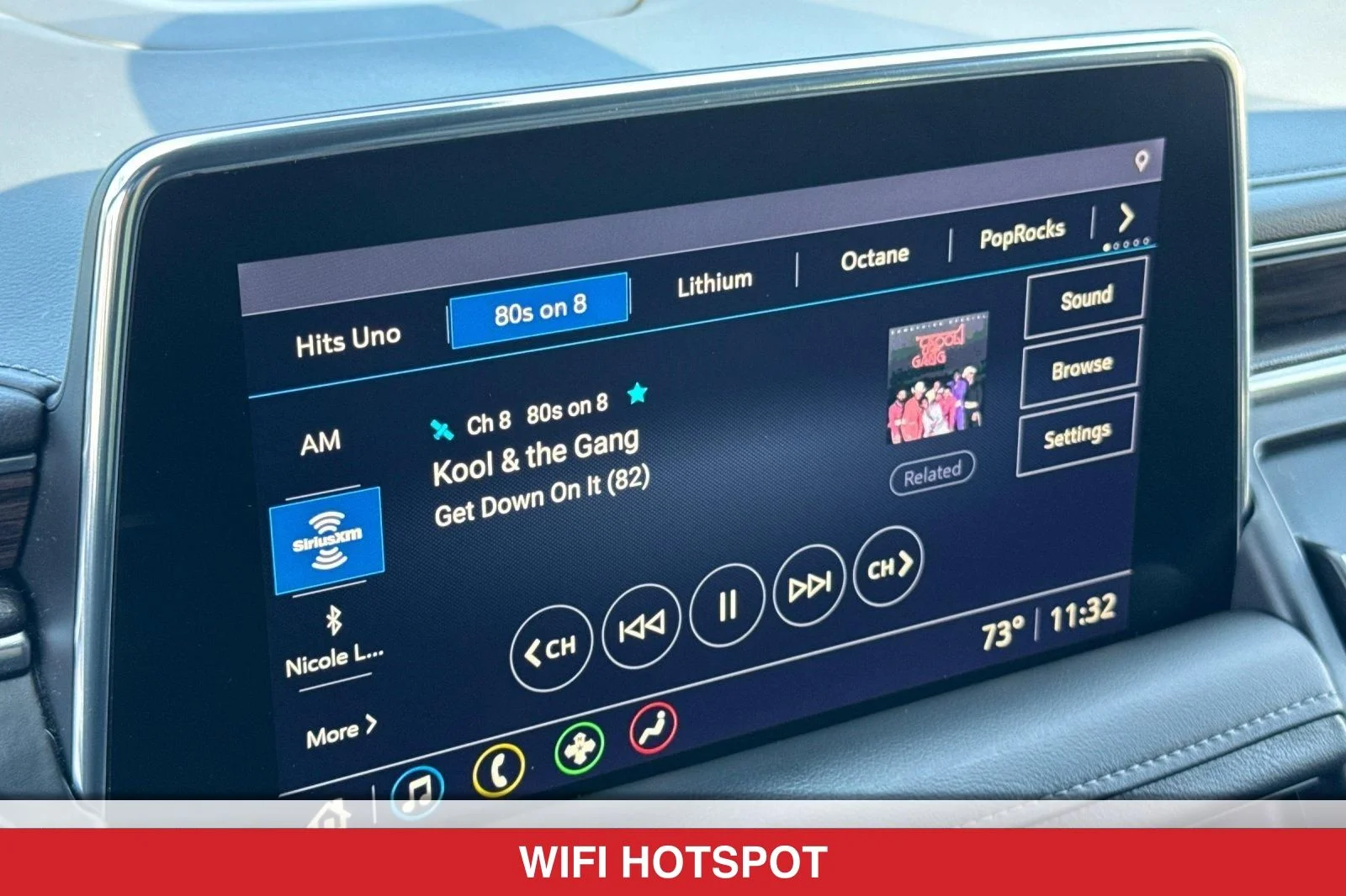 Used 2021 Gray Chevrolet Z71 image 32