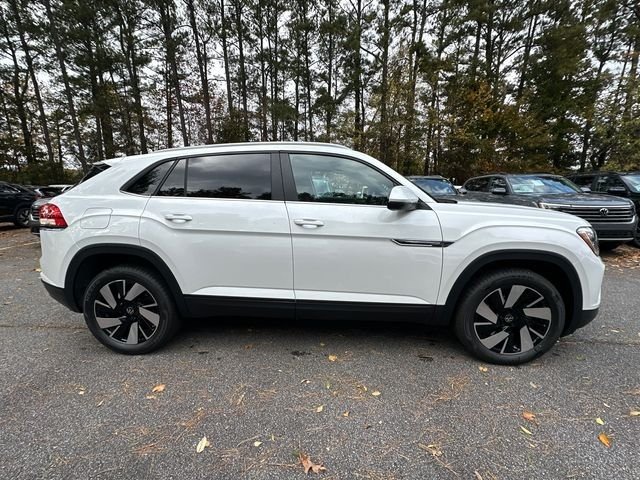 New 2026 Opal White Pearl Volkswagen 2.0T SE w/Technology image 8