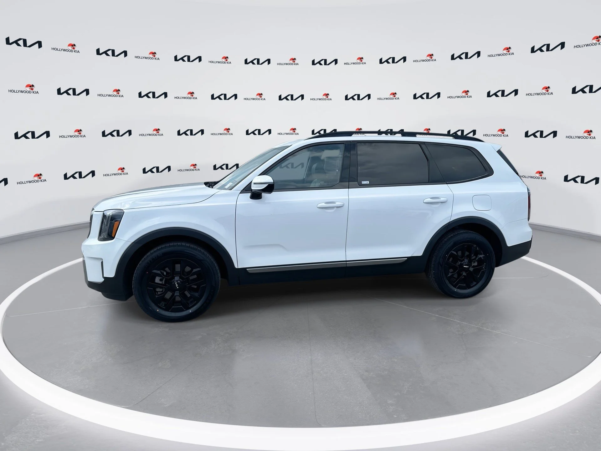 Certified Used 2023 Glacial White Pearl Kia SX X-Pro image 5
