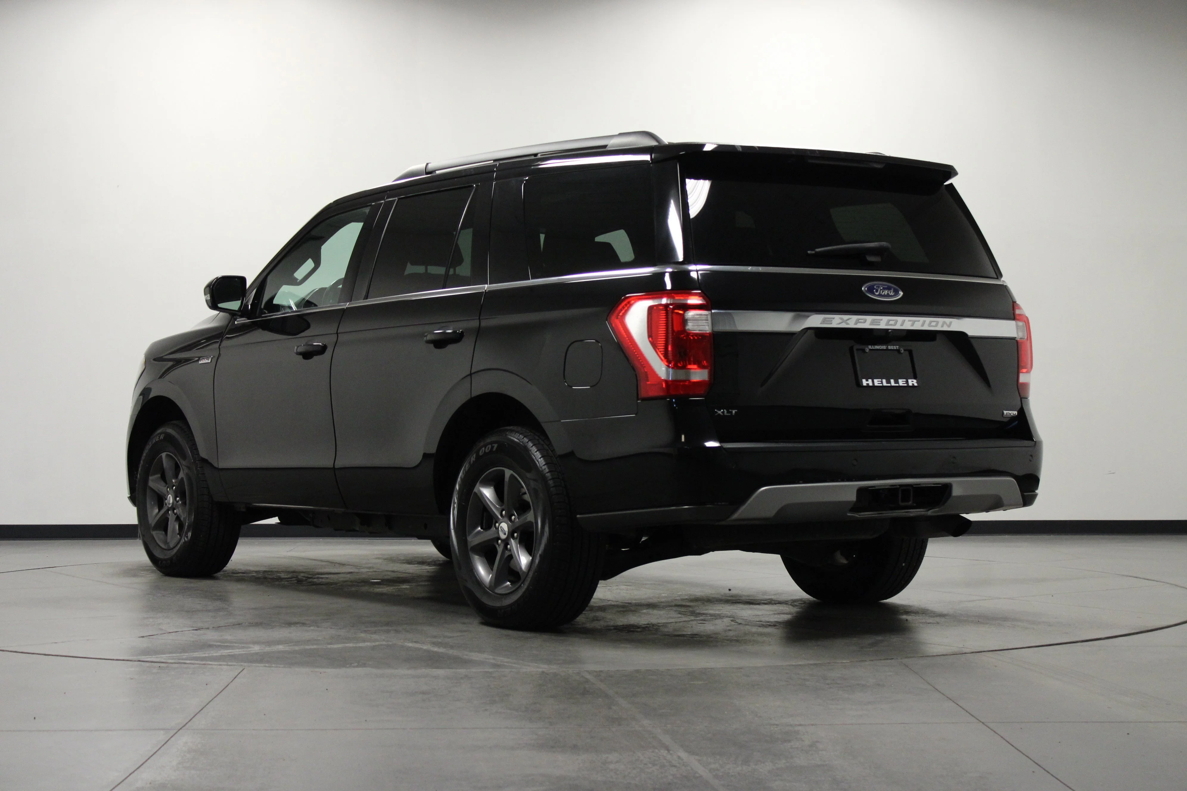 Used 2021 Black Metallic Ford XLT image 6