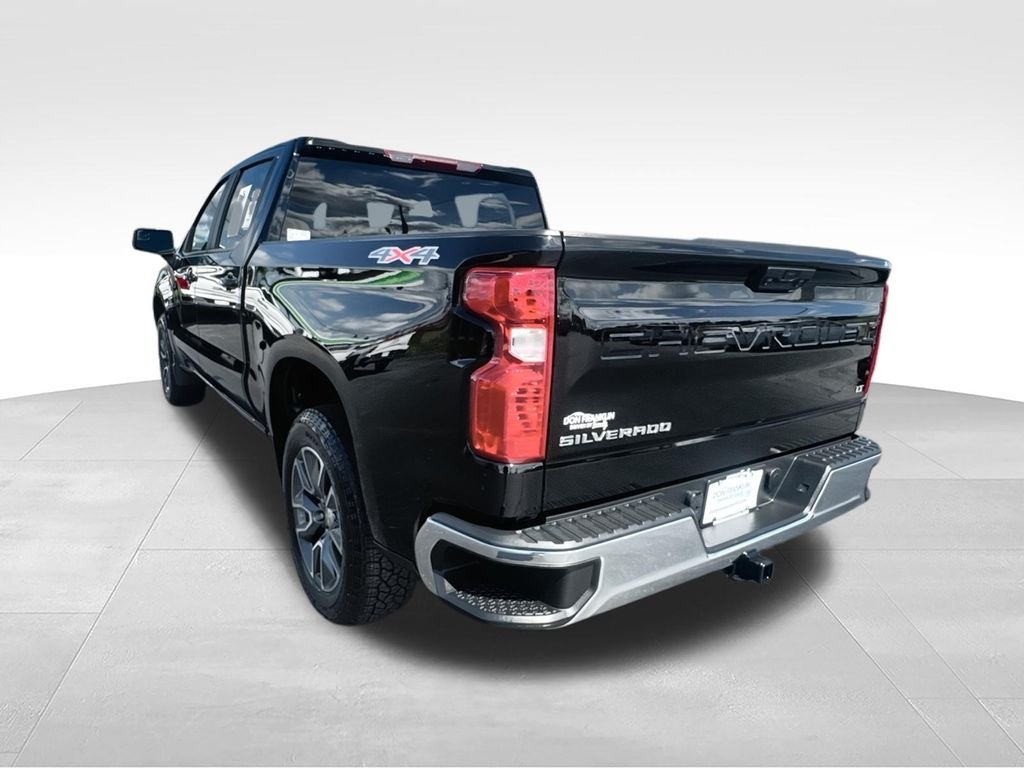 Used 2023 Black Chevrolet LT image 6
