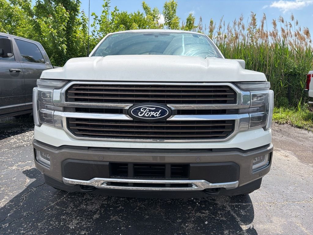 Used 2025 White Ford King Ranch image 7