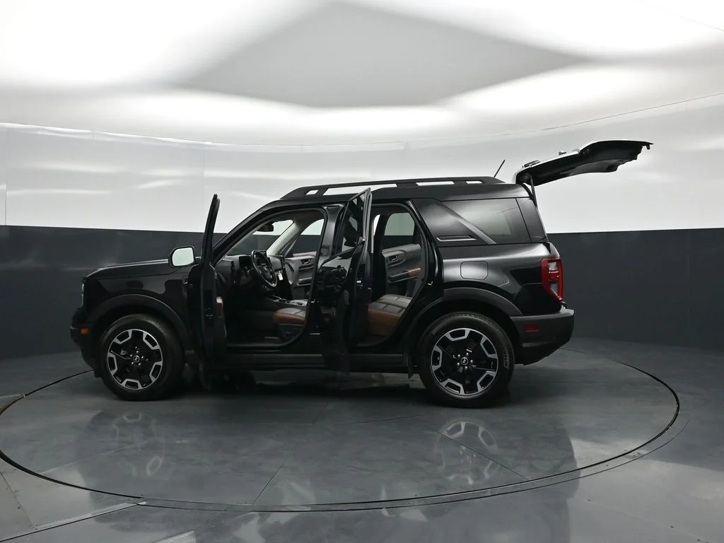 Used 2023 Black Ford Outer Banks image 32