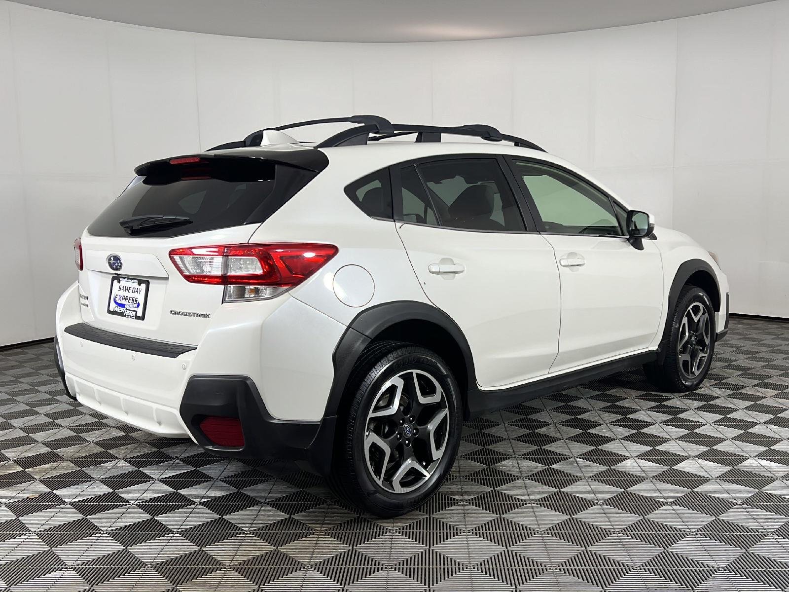 Used 2019 Crystal White Pearl Subaru Limited image 5