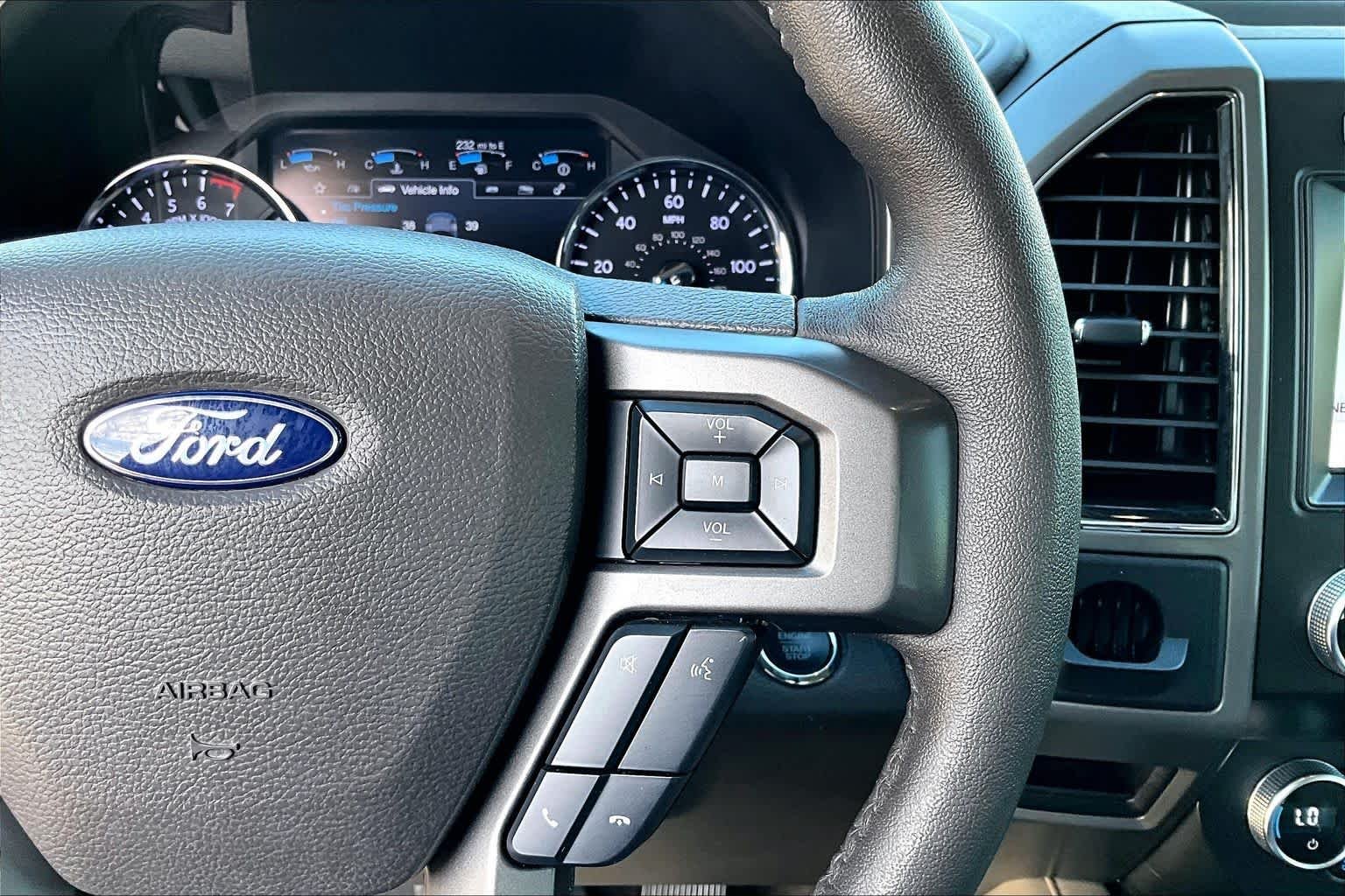 Used 2019 Stone Gray Ford XLT image 27