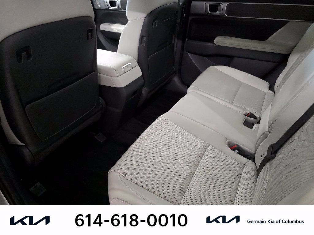 Used 2024 Silver Hyundai SEL image 19