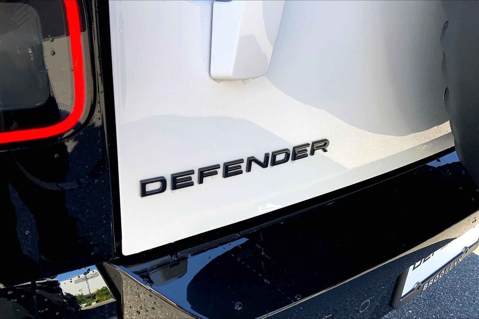 New 2026 Fuji White Land Rover S image 15