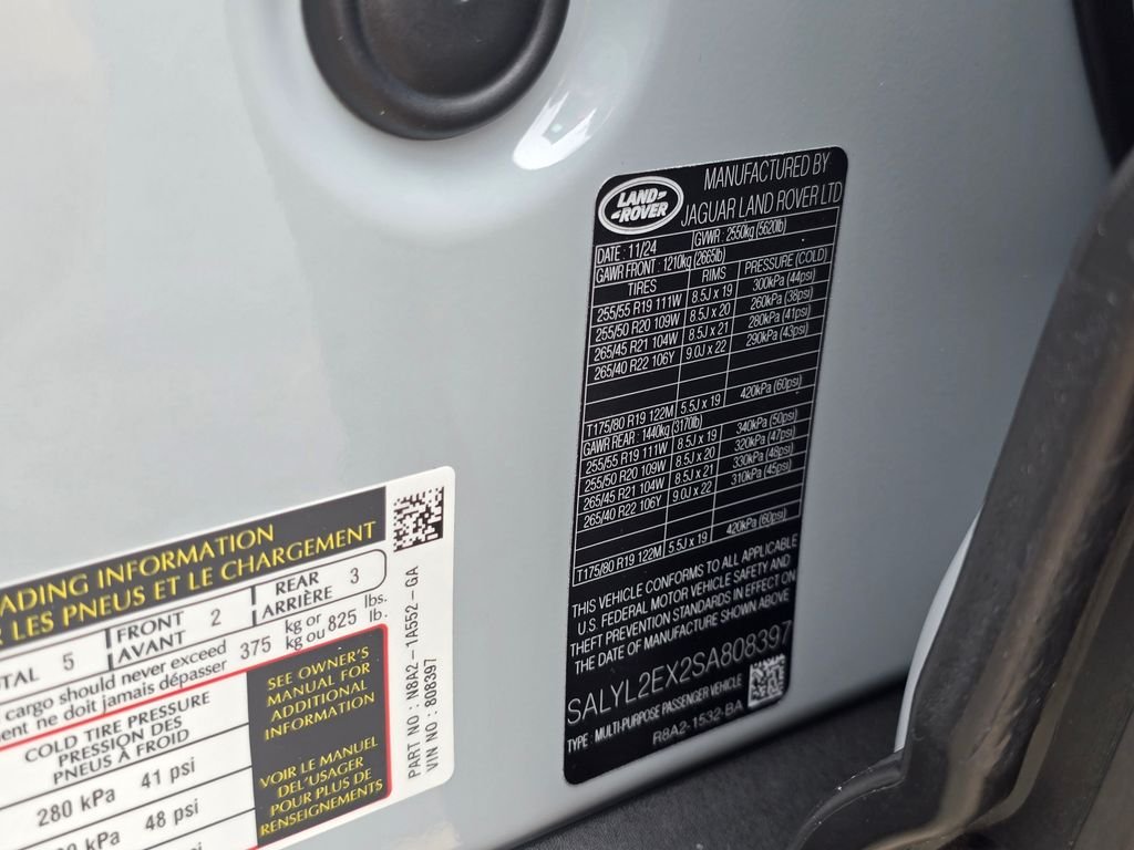 Certified Used 2025 Gray Land Rover Dynamic SE image 37