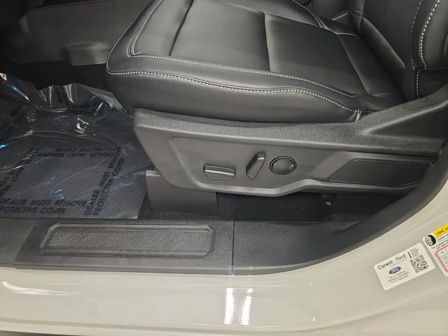 New 2026 Avalanche Gray Ford Outer Banks® image 40