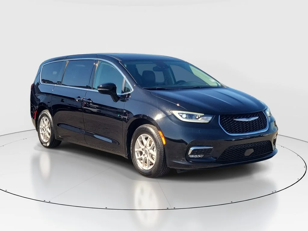 Certified Used 2024 Black Chrysler Touring L image 33