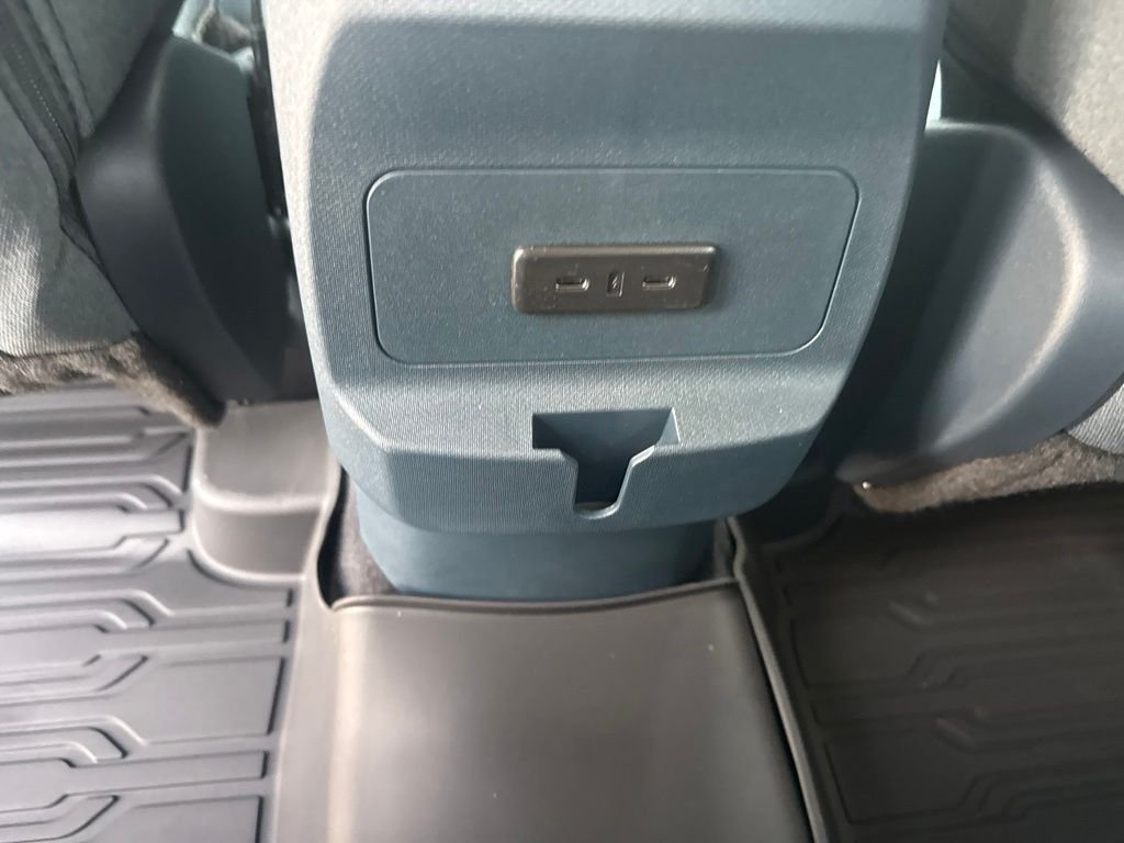 New 2026 Carbonized Gray Metallic Ford XLT image 32