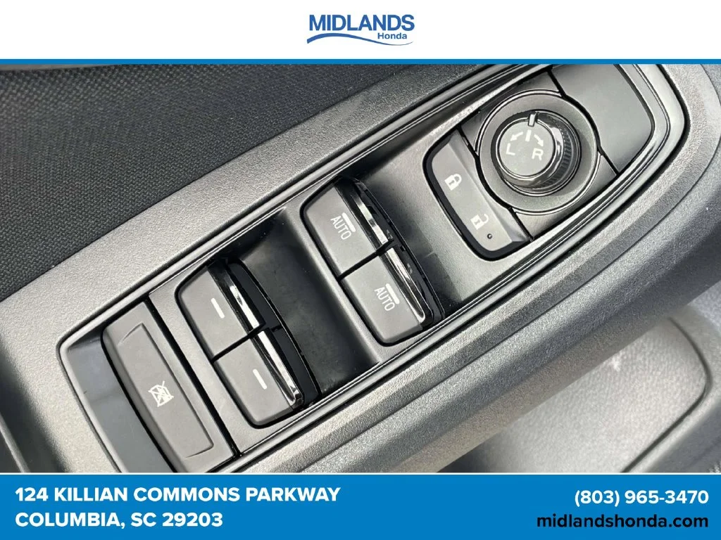 Used 2020 Gray Metallic Subaru Premium image 17