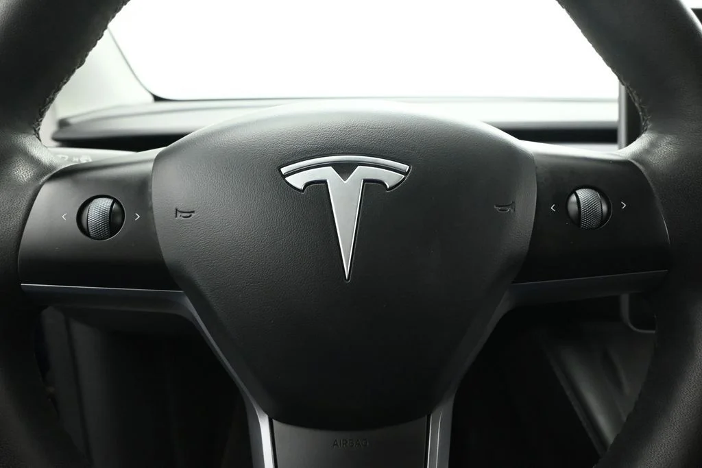 Used 2023 Blue Tesla Long Range image 10