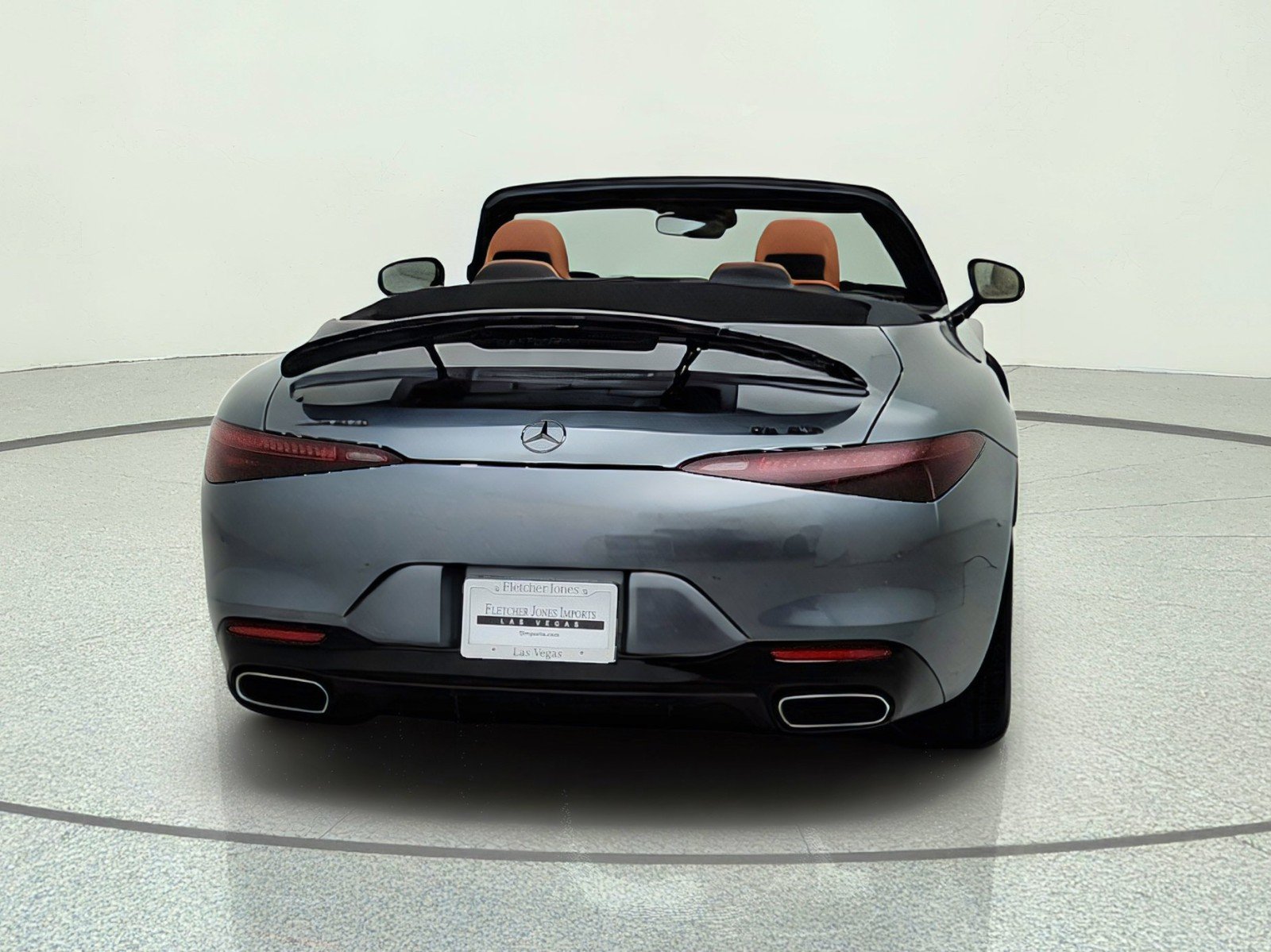 New 2027 Selenite Grey Metallic Mercedes-Benz AMG® SL 43 Roadster image 10