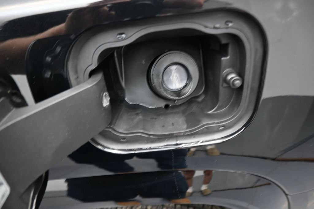 Used 2022 Ebony Twilight Metallic GMC Denali image 29