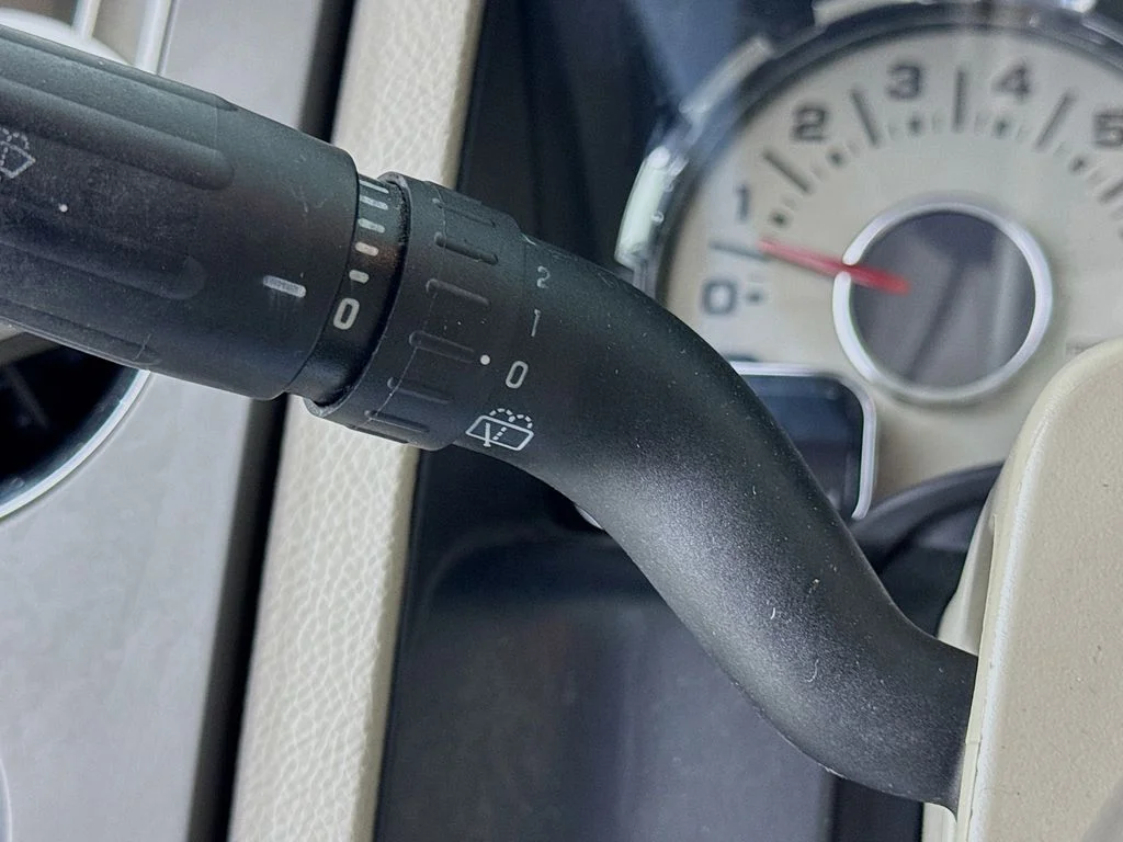 Used 2013 Silver Ford XLT image 13
