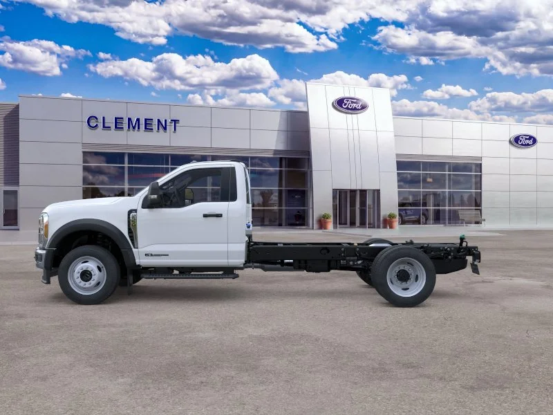 New 2026 Oxford White Ford F-550® XL image 3