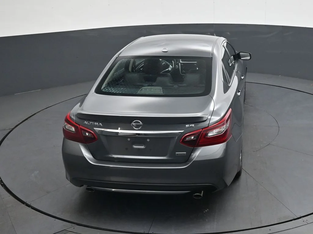 Used 2018 Gray Nissan 2.5 SR image 27