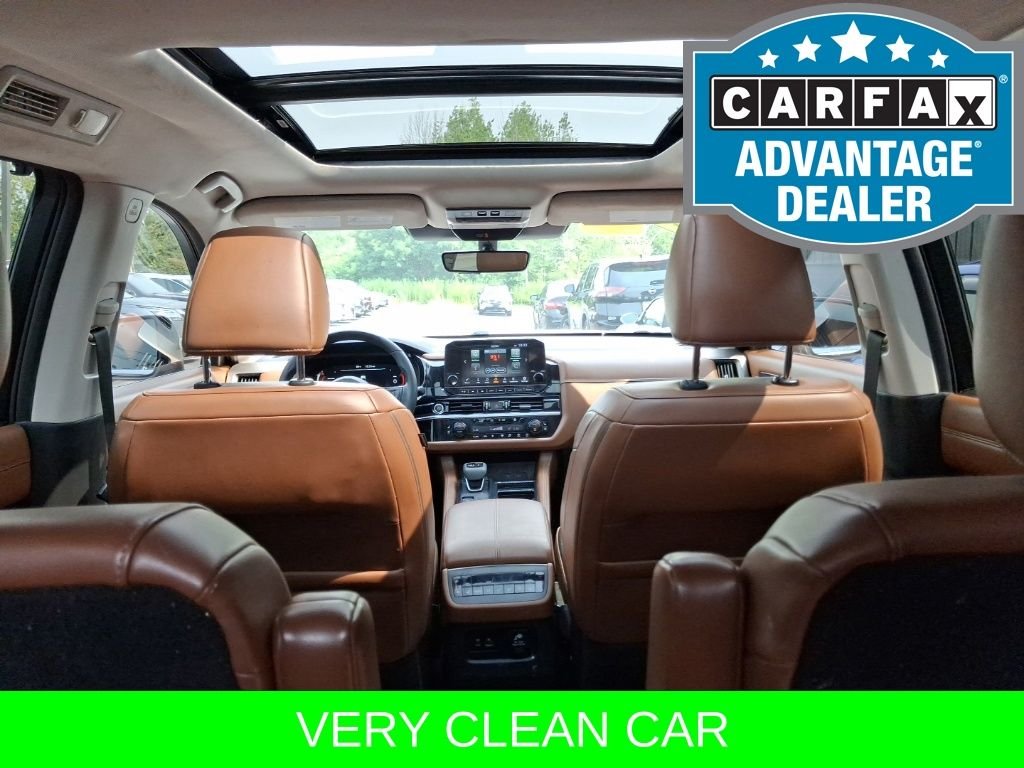 Used 2023 White Nissan Platinum image 10