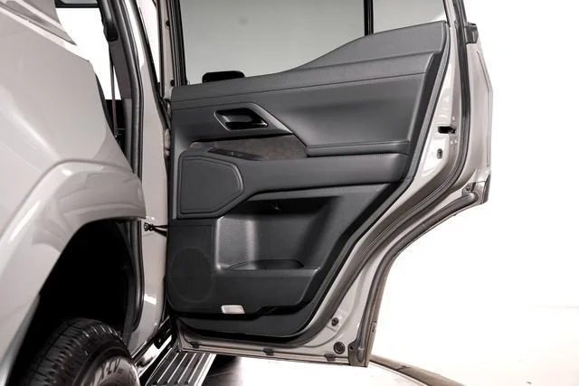 Used 2025 Incognito Lexus 550 Premium+ image 56