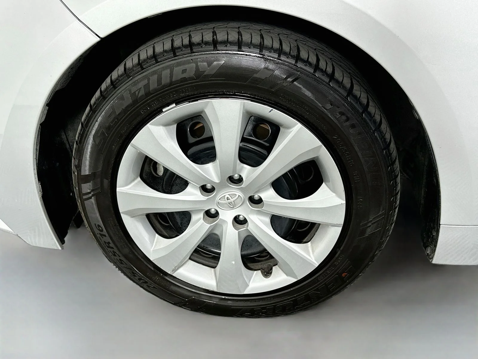 Used 2024 Classic Silver Metallic Toyota LE image 30